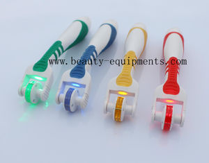 중국 540의 바늘 Derma 회전 체계 파랗고/빨강/황색/녹색 LED 빛을 가진 마이크로 바늘 롤러 협력 업체